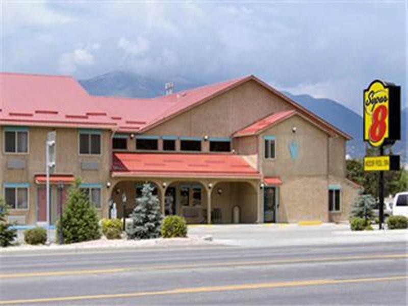 Super 8 By Wyndham Buena Vista Hotel Екстериор снимка